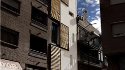 Edificio para 4 viviendas plurifamiliares y 2 aparcamientos