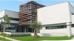 EDIFICIO DE OFICINAS PARA GRANITOS IBÉRICOS