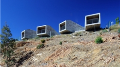 4 BUNGALOWS