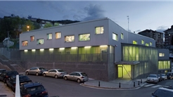 Guardería y Aparcamiento Sansaburu